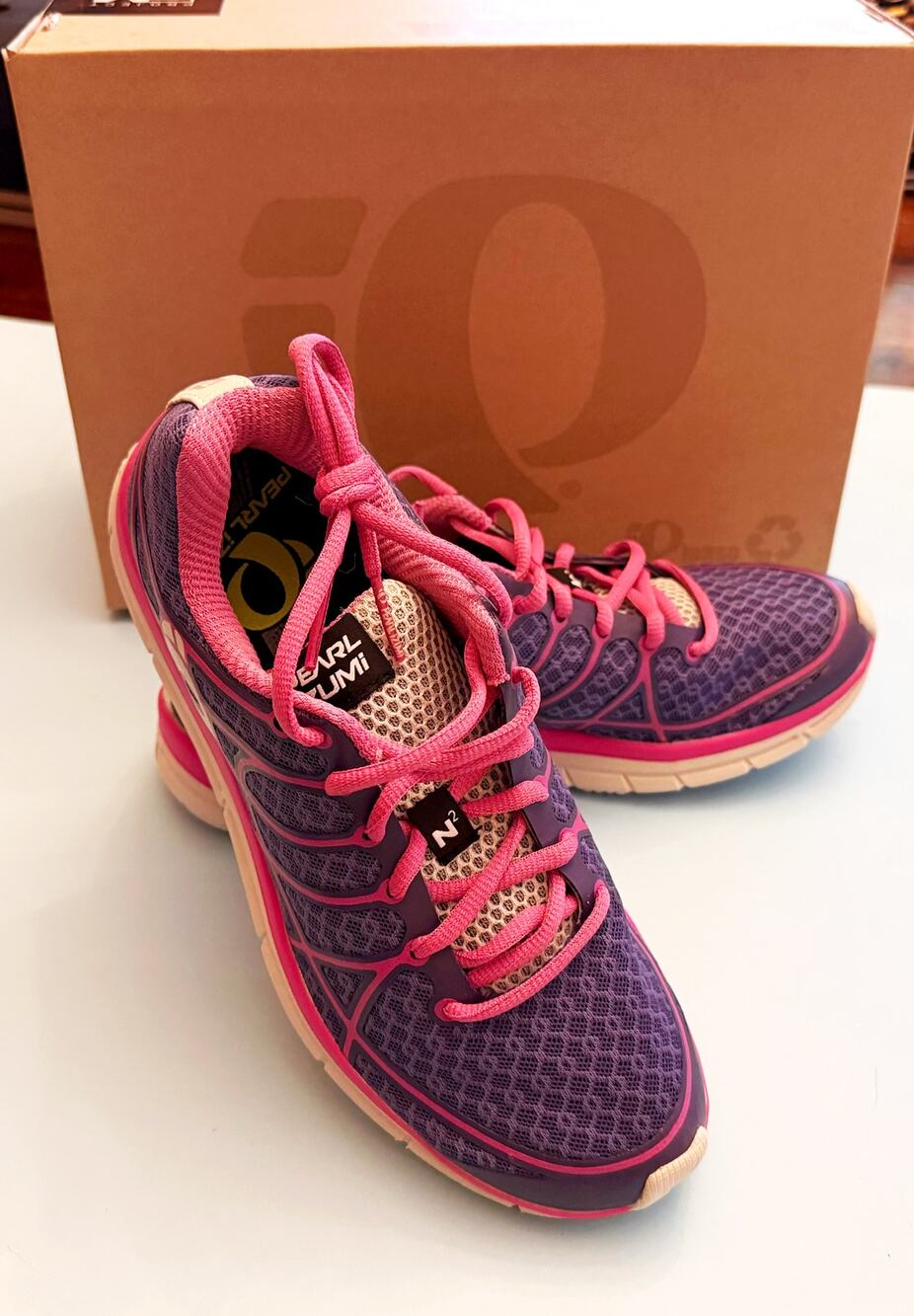 NIB Pearl Izumi Project E:Motion Road N2 Women’s 6.5 Purple Pink